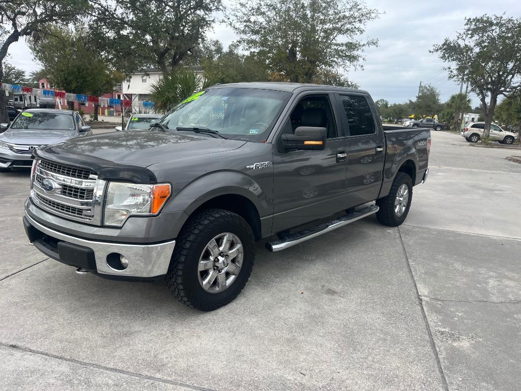 2013 Ford F-150 XLT's photo