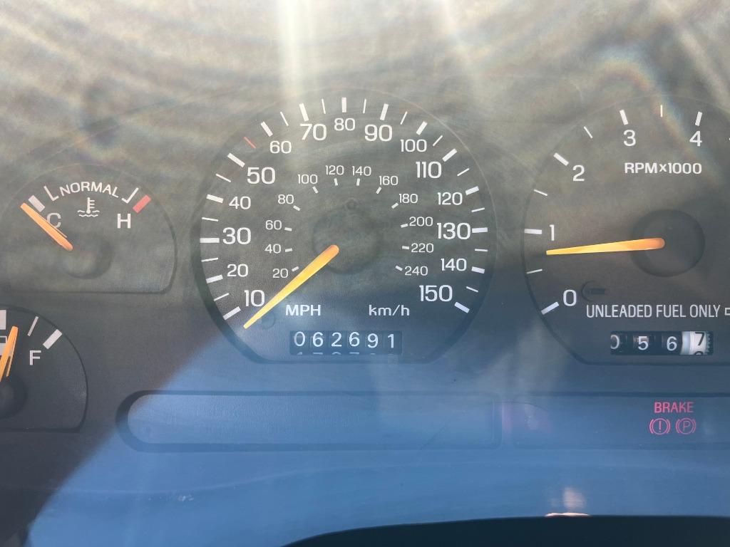 1994 Ford Mustang - Photo 9