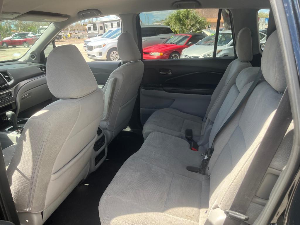 2017 Honda Pilot EX - Photo 10