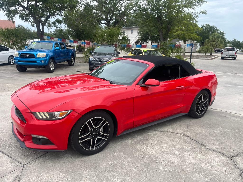 2017 Ford Mustang EcoBoost Convertible Premium's photo