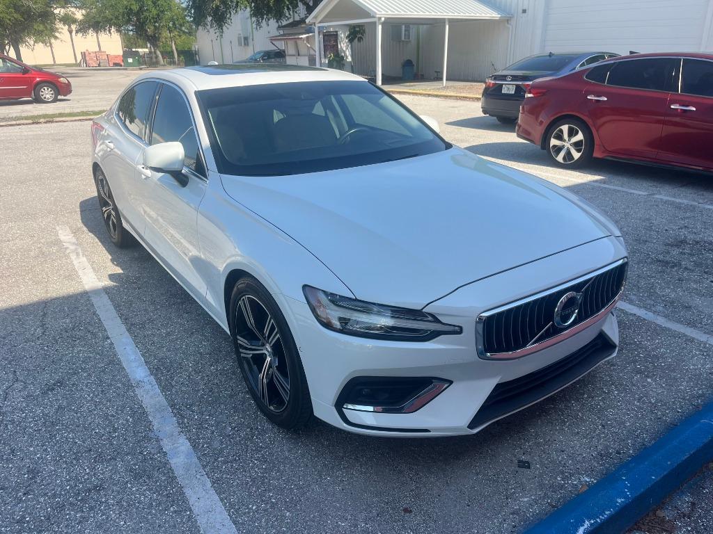 2022 Volvo S60 B5 Inscription's photo