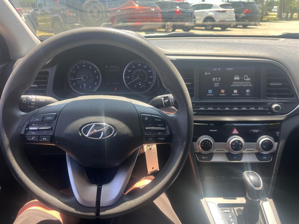 2019 Hyundai Elantra SEL - Photo 6